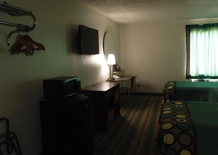 Super 8 By Wyndham Sapulpa/Tulsa Area