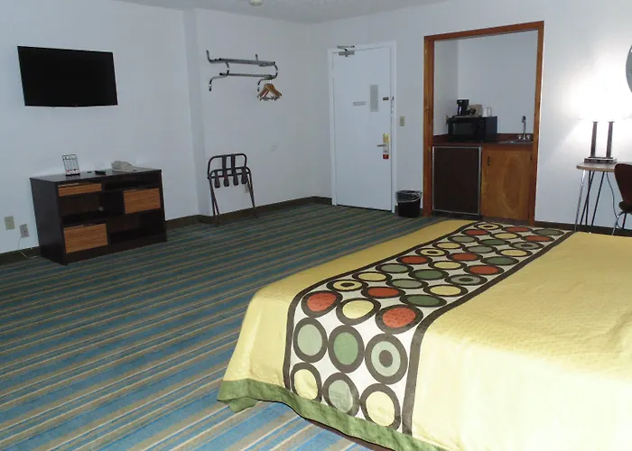 Super 8 By Wyndham Sapulpa/Tulsa Area