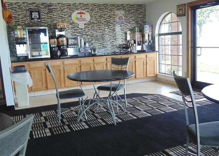 Super 8 By Wyndham Sapulpa/Tulsa Area