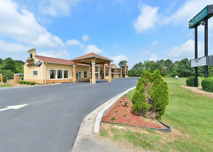 Quality Inn & Suites Cartersville North