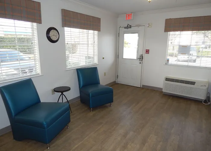 Intown Suites Extended Stay Lewisville Tx - East Corporate Drive