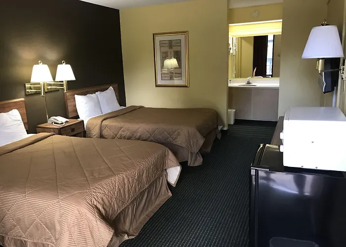 Relax Inn & Suites