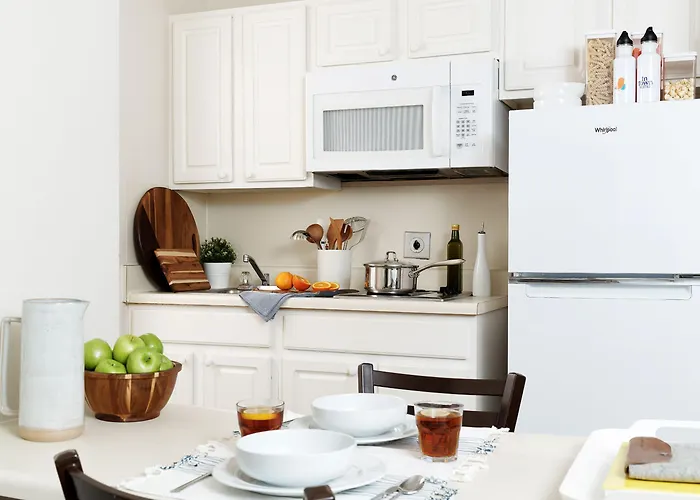 Intown Suites Extended Stay New Orleans La - Metairie