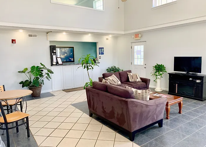 Key West Inn - Childersburg