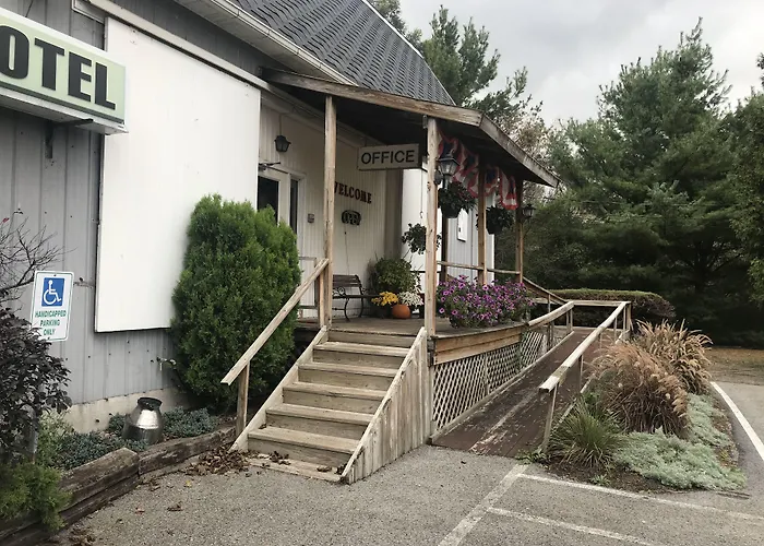 Lake Ontario Motel & Inn