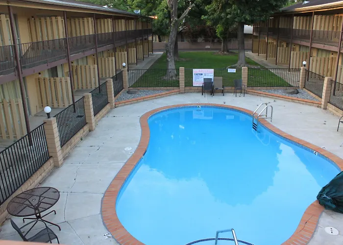 Menifee Inn
