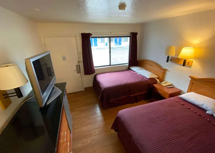 Travelodge By Wyndham Grand Rapids North