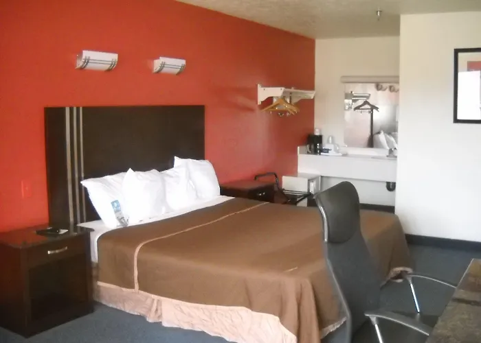 Travelodge By Wyndham Parkersburg