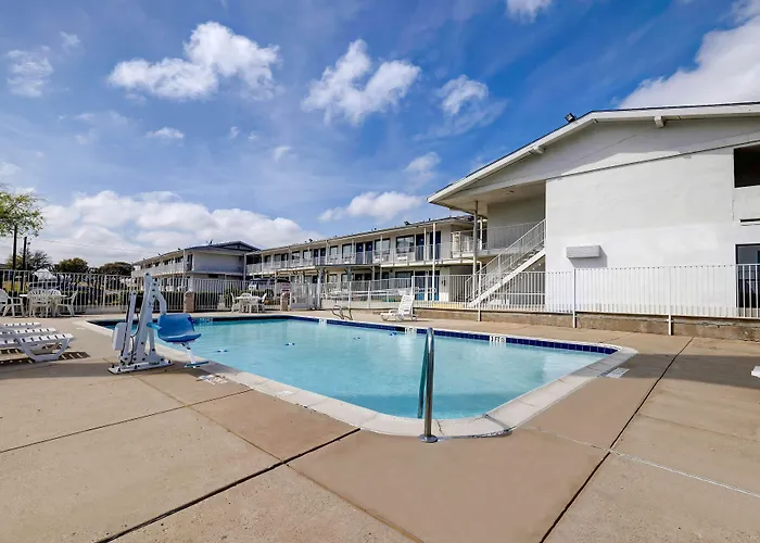 Motel 6 Denton, Tx - Unt