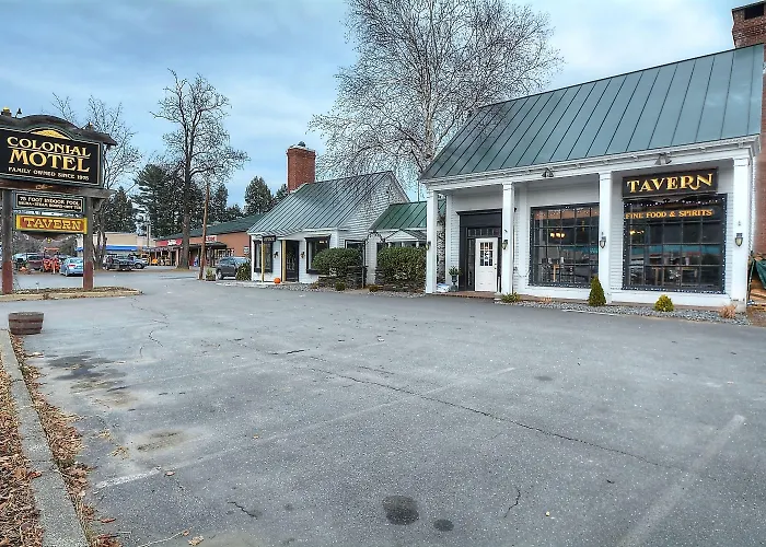 Colonial Motel And Spa