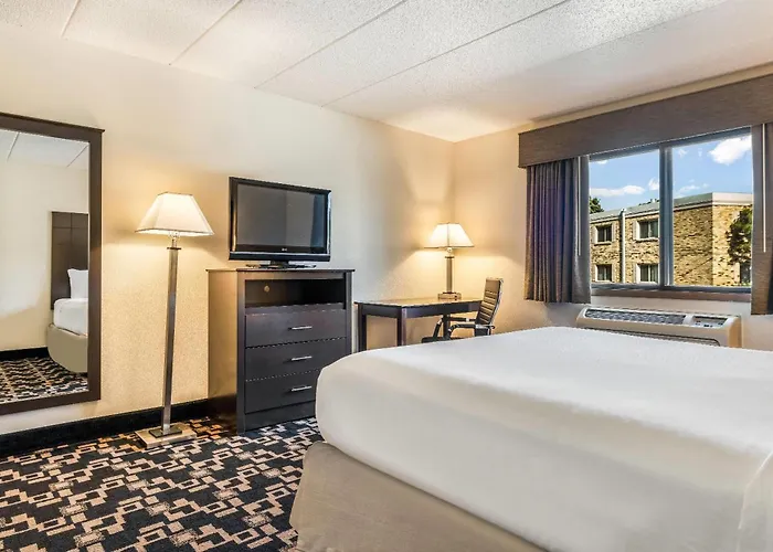 Baymont By Wyndham Bloomington Msp Airport