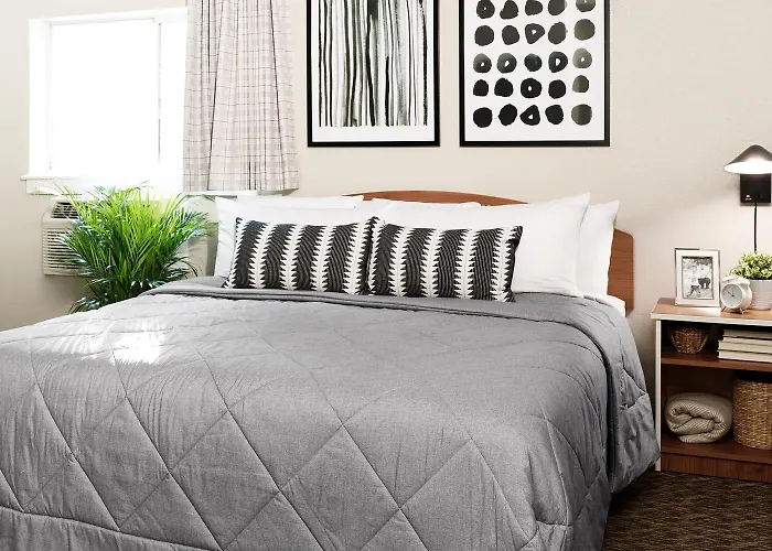 Intown Suites Extended Stay New Orleans La - Metairie