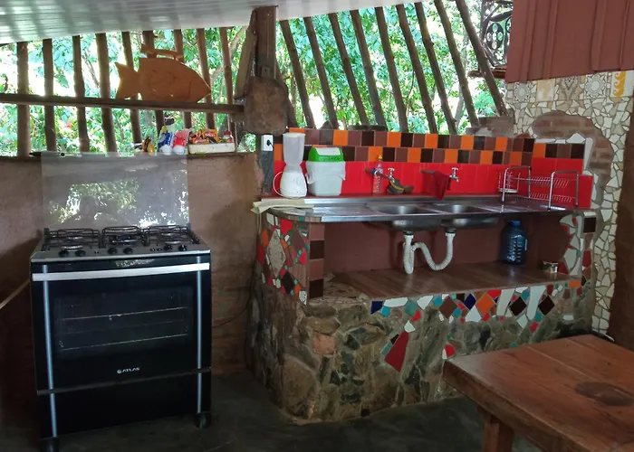 NOMADAS chalés, mini casinhas, bangalôs , área de camping e cozinha compartilhada