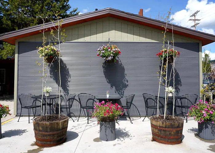 Moose Creek Inn