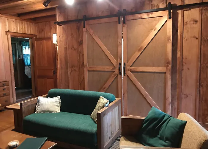 Covewood Lodge