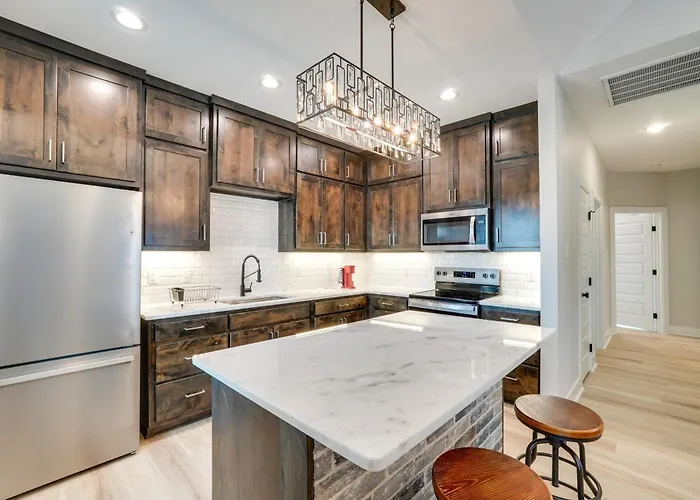 7 Mi To Afb: Central & Modern San Angelo Home