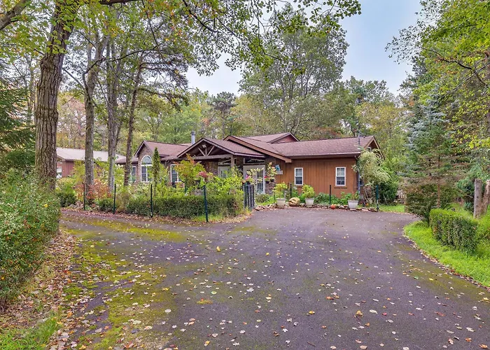 7 Mi To Big Boulder Mtn! Home W/ Pet-Friendly Yard