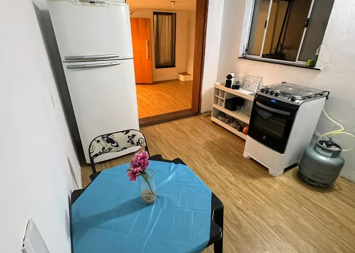 Quarto aconchegante no Jardim Faculdade