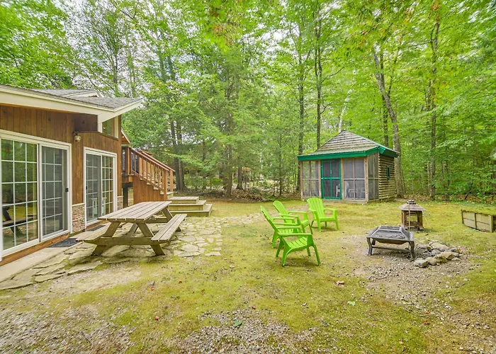 Walk To Water: Outdoor Gem W/ Bunkhouse In Madison