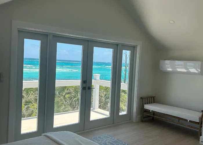 Salt House , Green Turtle Cay Bahamas