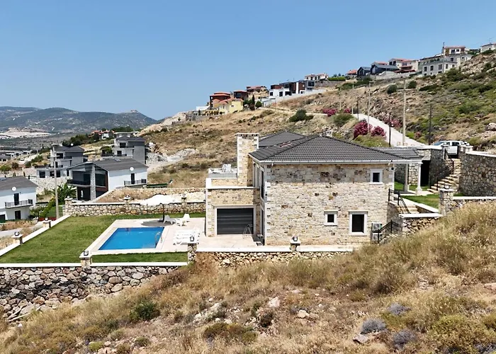 Foca Tas Villa