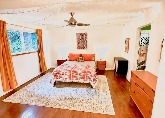 Cozy Cabin Deep In The Redwoods With Wifi And Hot Tub