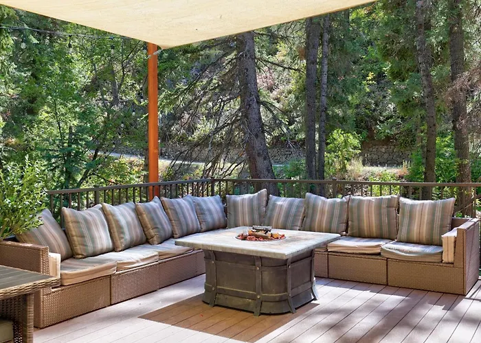 The Bungalow On The Stream