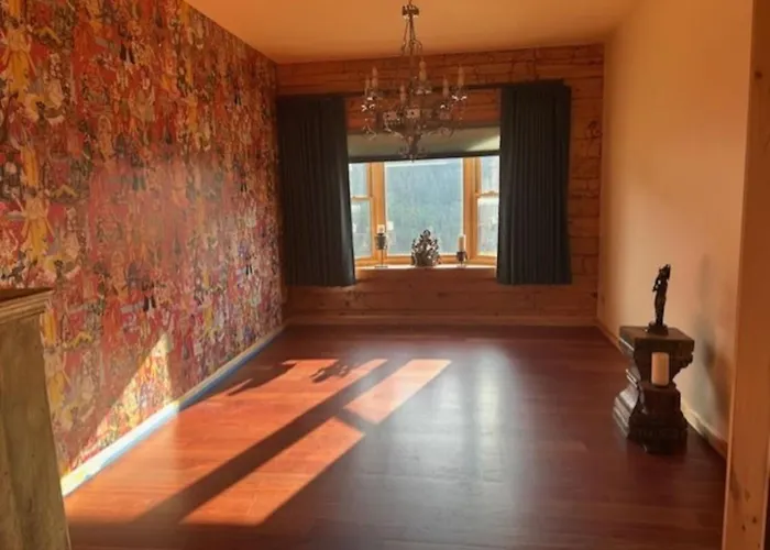 Peaceful 4-Br Retreat Near Ruedi Reservoir