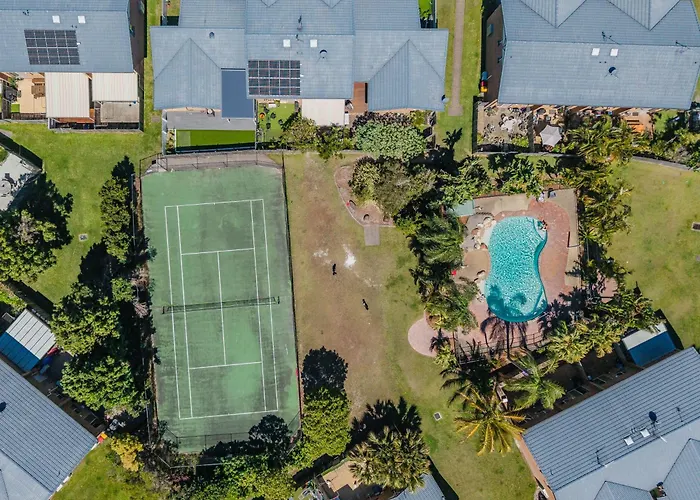 Kirra Shores Coastal Hideaway