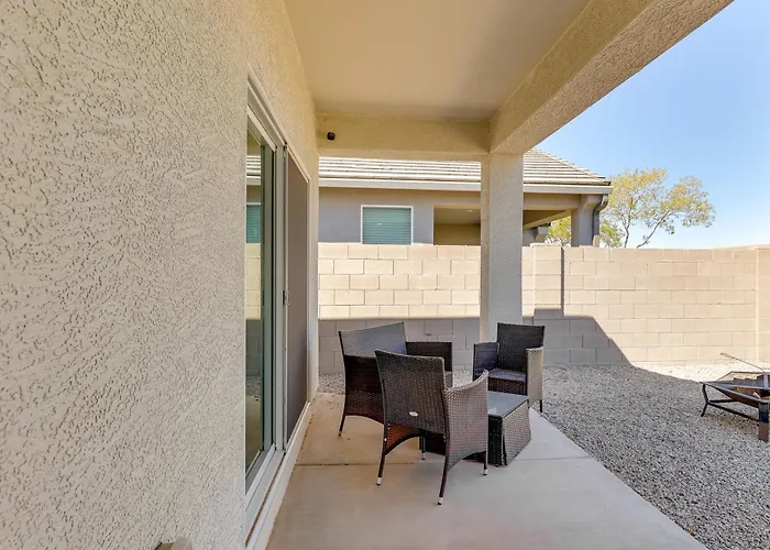 Suburban Family Home 7 Mi To Poston Butte Preserve