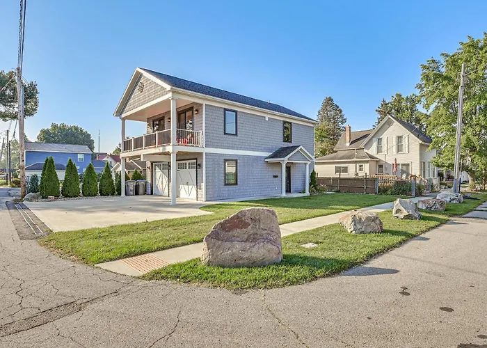 Walk To Dtwn Syracuse: Private Lake-View Home