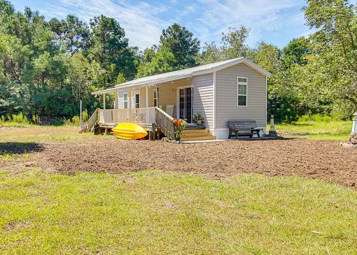 3 Mi To Icw: Coastal Carolina Home W/ Pool Access