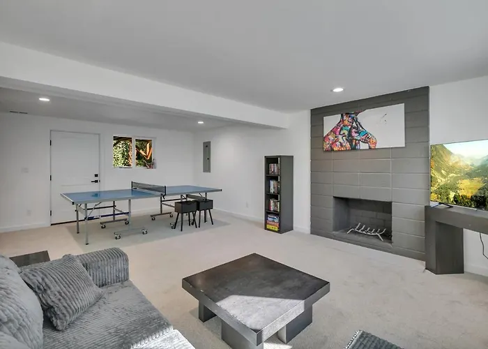 Stylish Bellevue Retreat