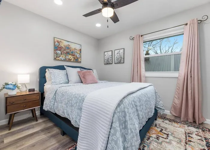 3Br, 1Ba House Blocks From Etsu And Downtown