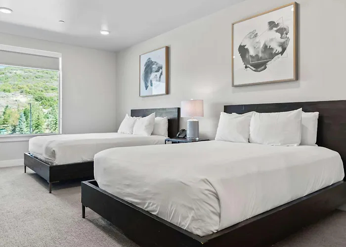 Luxury Black Rock Resort Suite Unit B