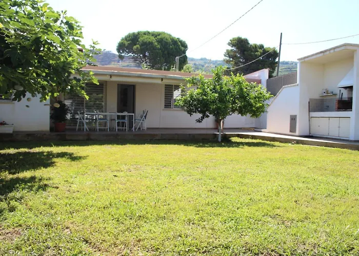 Casa Indipendente A 2 Passi Dal Mare
