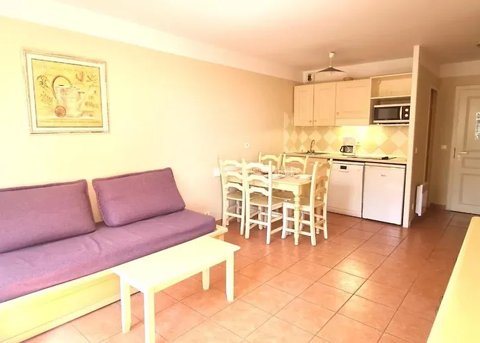 Apartment With View In Roquebrune-Sur-Argens