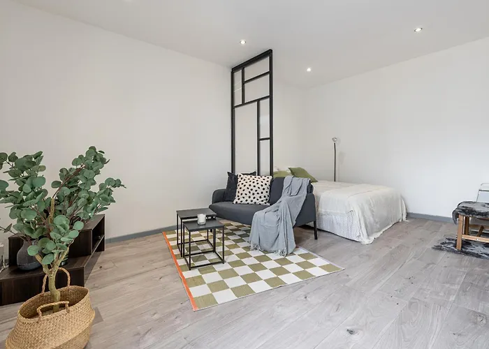 Le Maquis Urbain - Hostea Oyonnax
