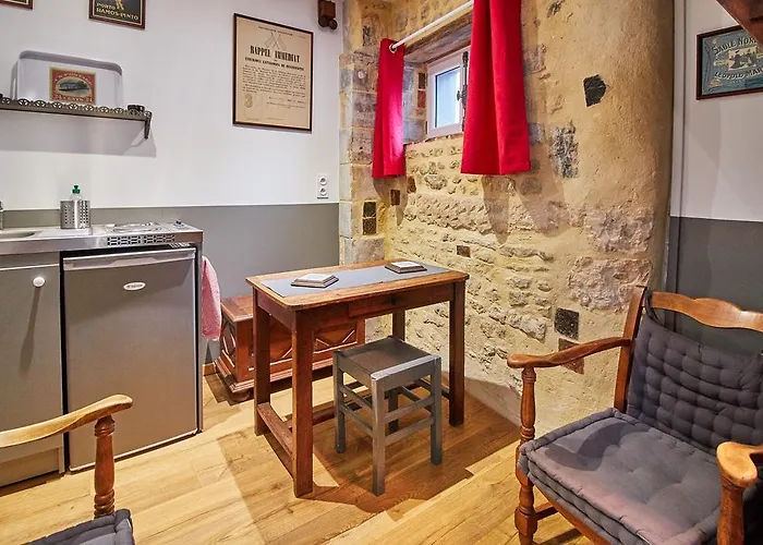 La Plus Petite Maison De France
