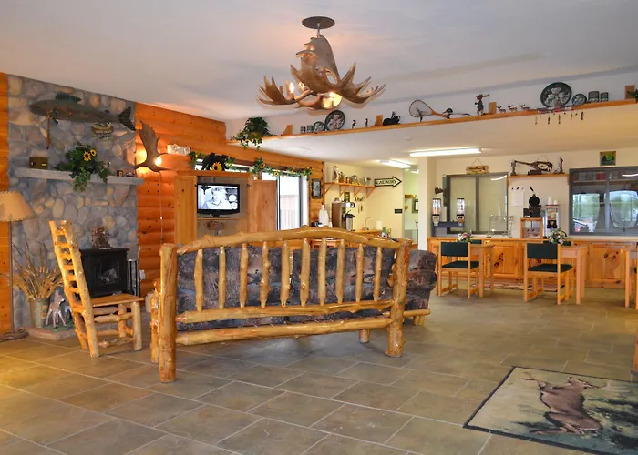 Booneslick Lodge - Neosho