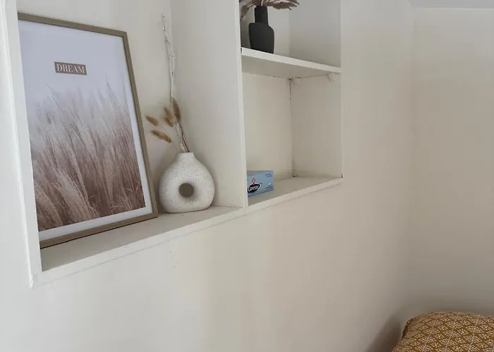 Charmant Appartement, Piscine 15 Min De Nice
