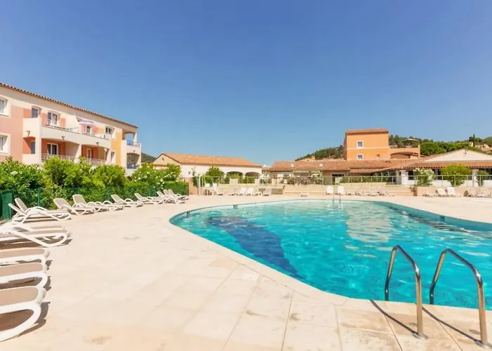 Apartment With View In Roquebrune-Sur-Argens