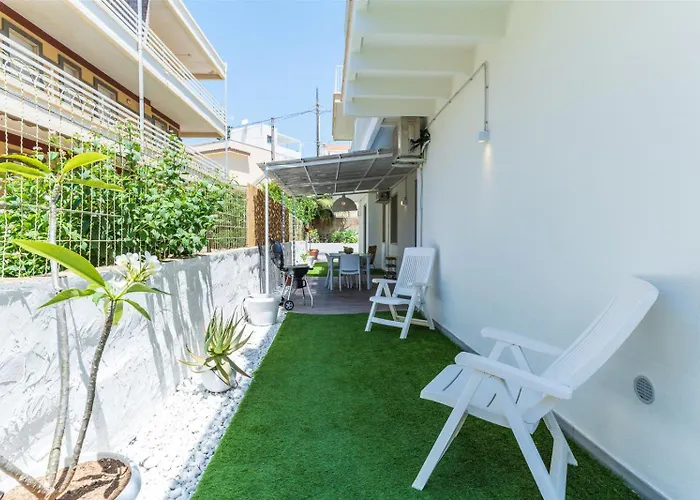 Verde Mare, Appartamento In Centro A Marina Vicino Alla Spiaggia