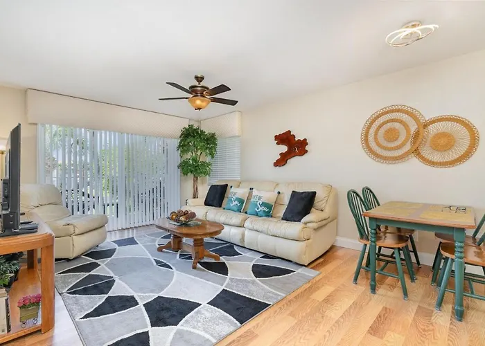 Beachside Pond View Retreat - Bc155