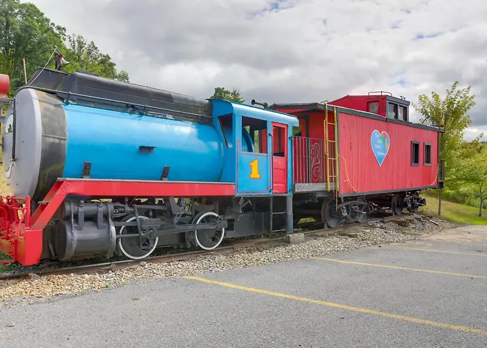 'Red Ny Central,' Converted Railcar In Dubois!