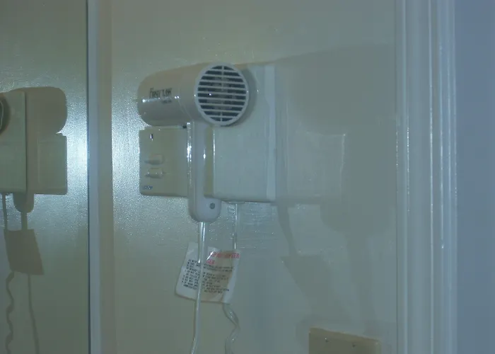 Economy Inn