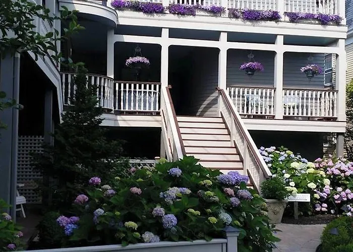 Hydrangea House Inn