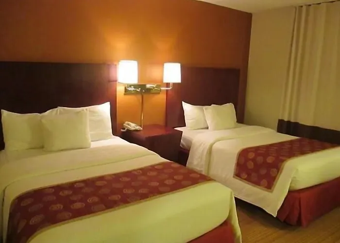 Red Carpet Inn And Suites Plymouth