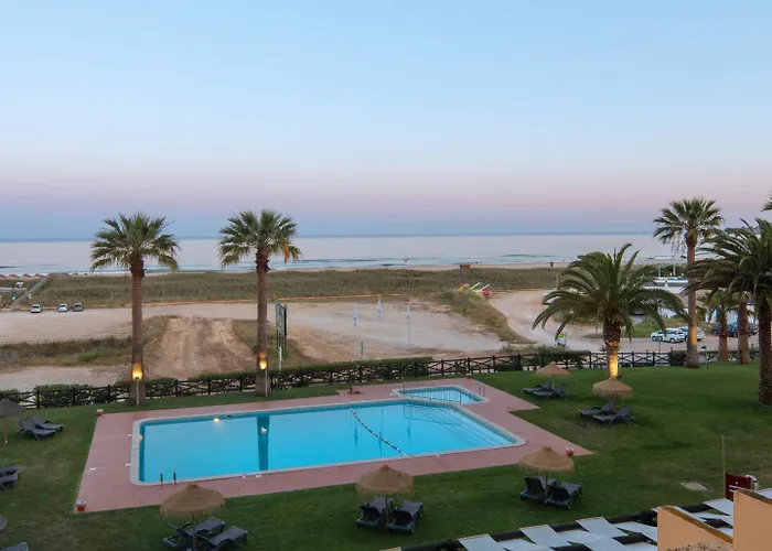 Meia Praia Lagos - Beach Club Apartments