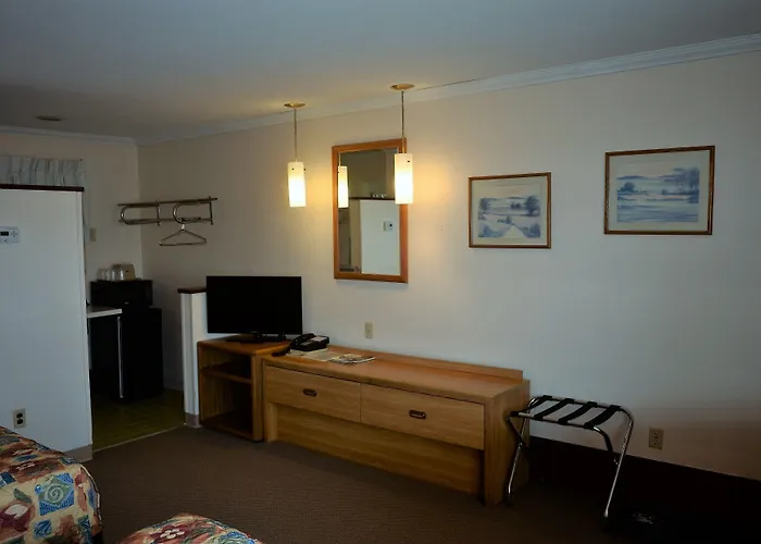 Budget Host Inn - Iron Mountain